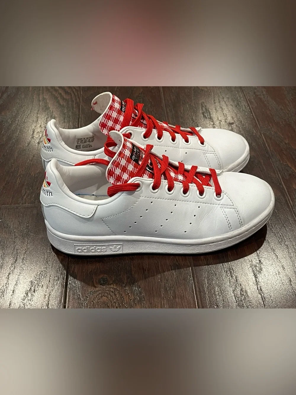 Adidas Originals Stan Smith White with Red Women Size 4